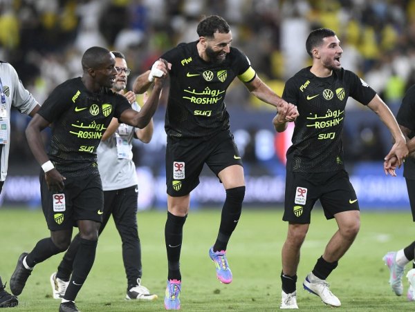 上升浪 天助C罗：4-4，吉达联合4轮不胜，落后利雅得胜利7分